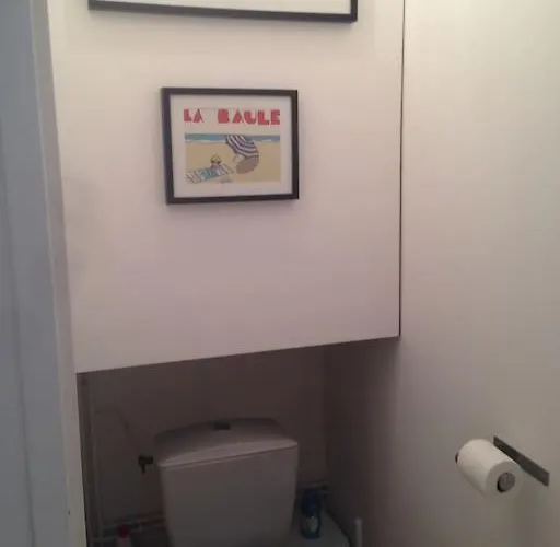 Апартаменты Cosy, Vue Sur Parc, 3 Mins Benoit Ла-Боль-Эскублак